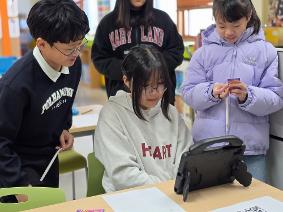 2025.11.28. 11월 독서 프로그램 '책의 미스터리와 독서해결사의 의뢰' QR 게임